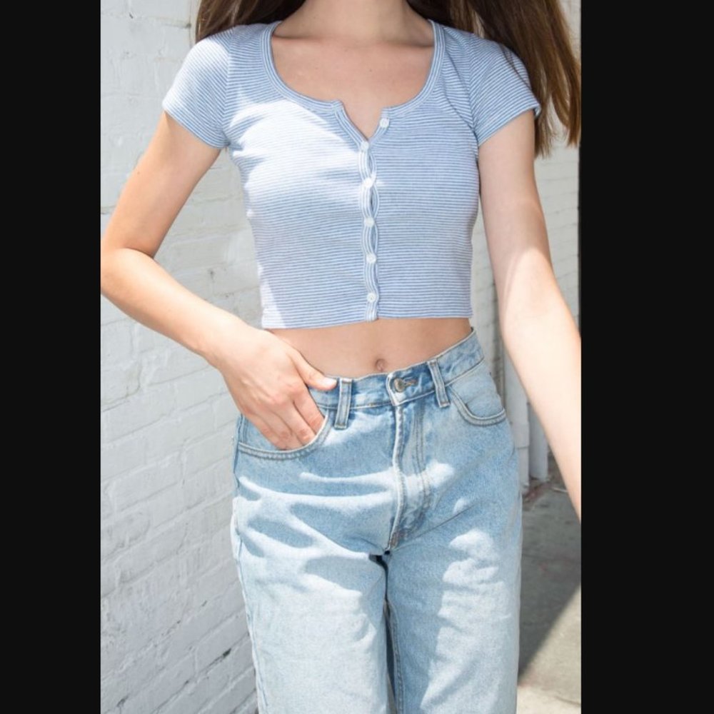 Brandy Melville Zelly Top